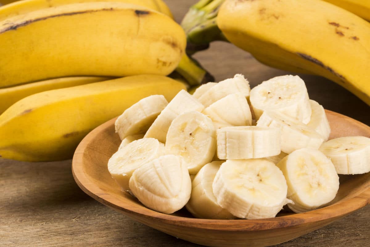 7 Gründe jeden Tag Bananen zu essen|gesundheitliche Vorteile von Bananen|Verbessert die Gesundheit des Verdauungssystems|Banane stärkt das Herz