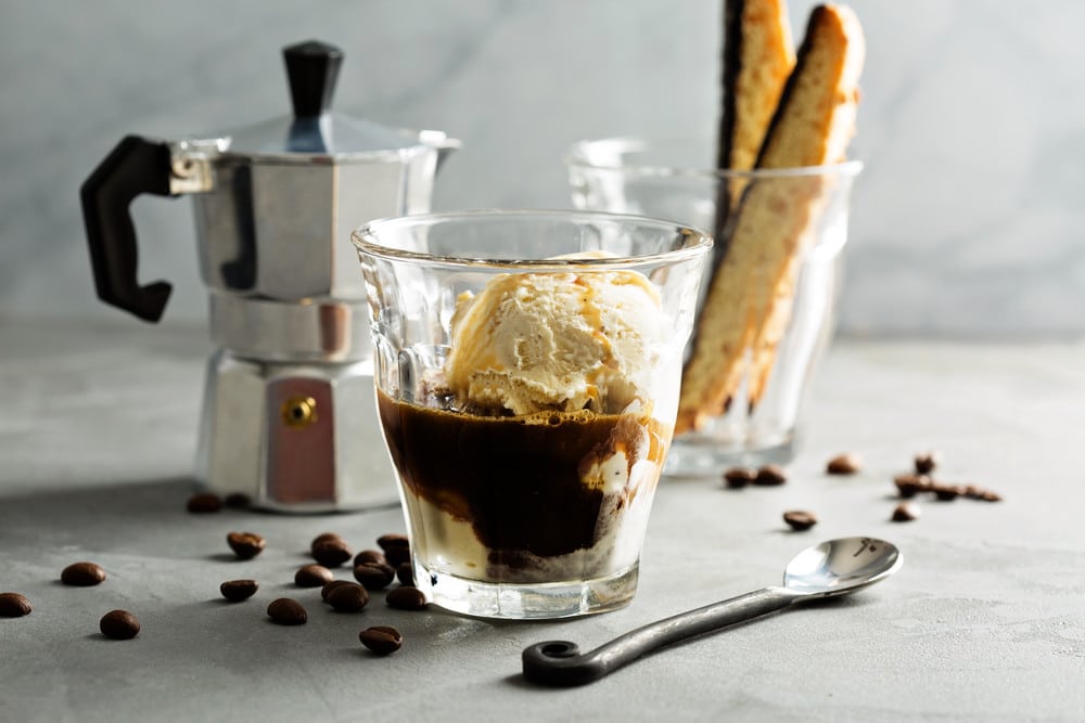 Affogato mit Vanilleeis und Espresso