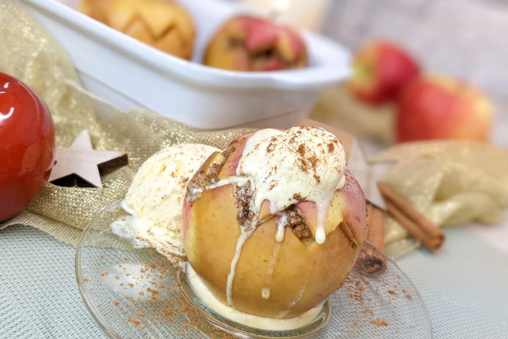 Aromatische Bratäpfel mit Spekulatius Crumble