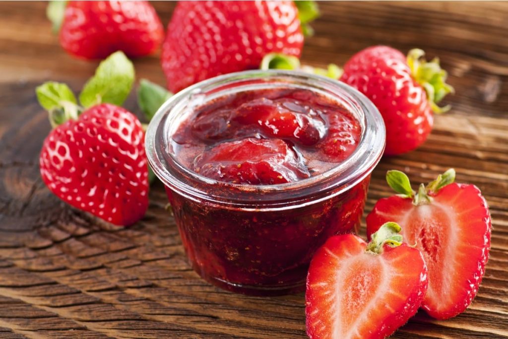 Aromatische Erdbeer Marmelade mit Zitronen selber kochen