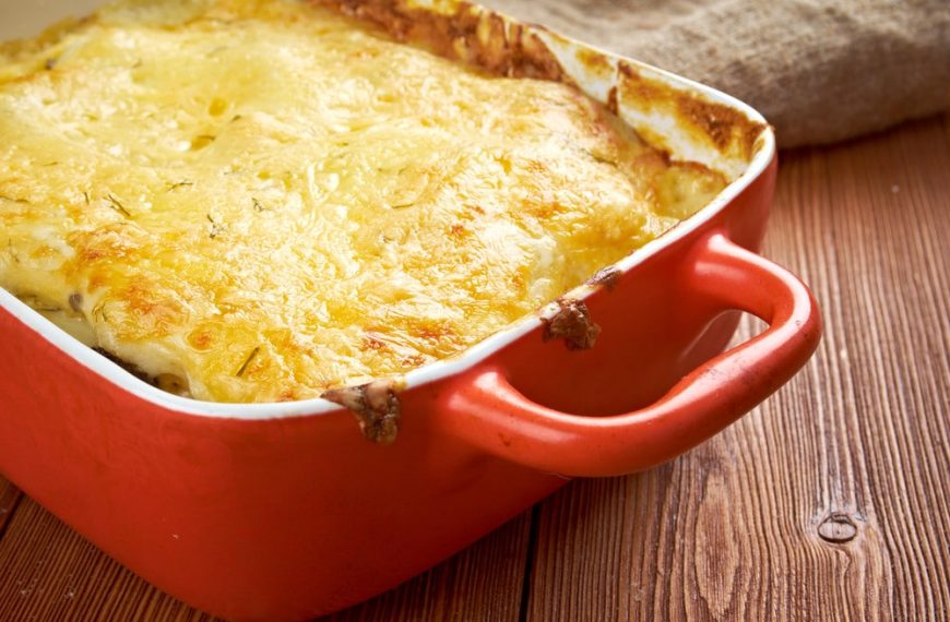 Aromatische Lasagne mit Pilzen, Parmesan und Bechamelsauce
