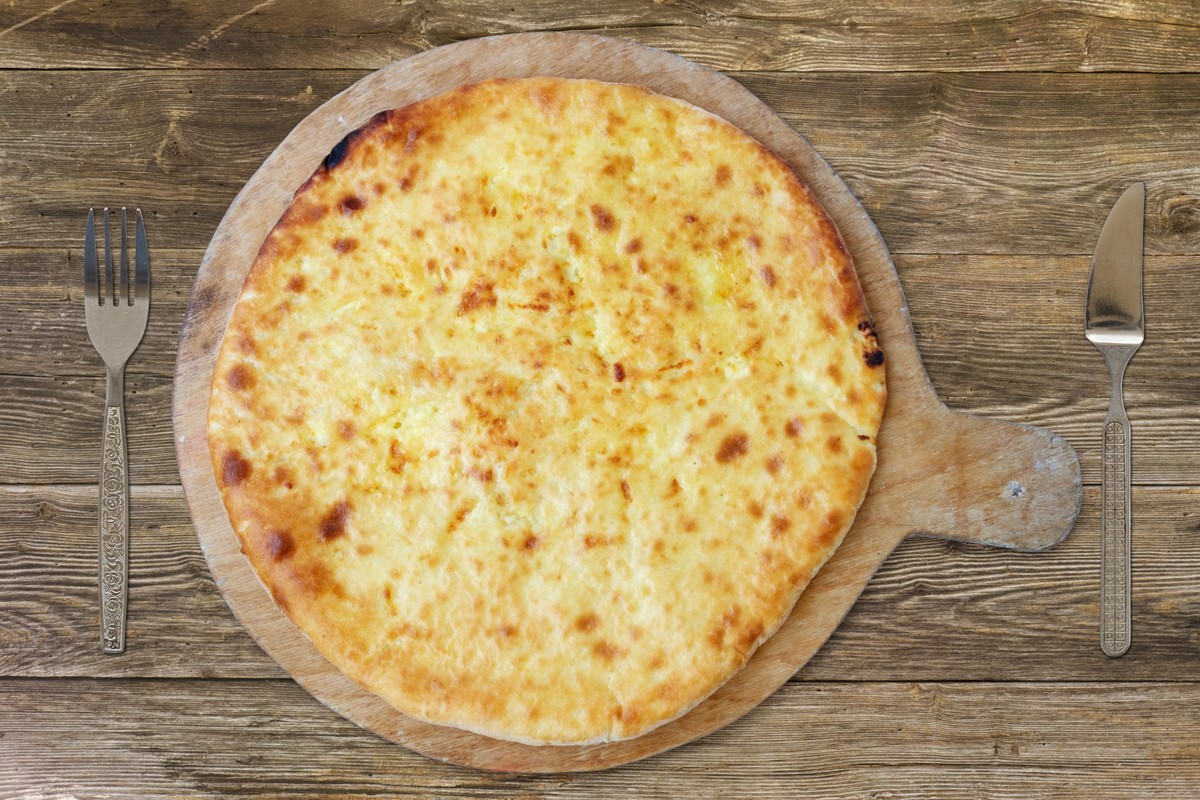 Aromatischer Kürbiskuchen mit Zwiebeln aus Hefeteig