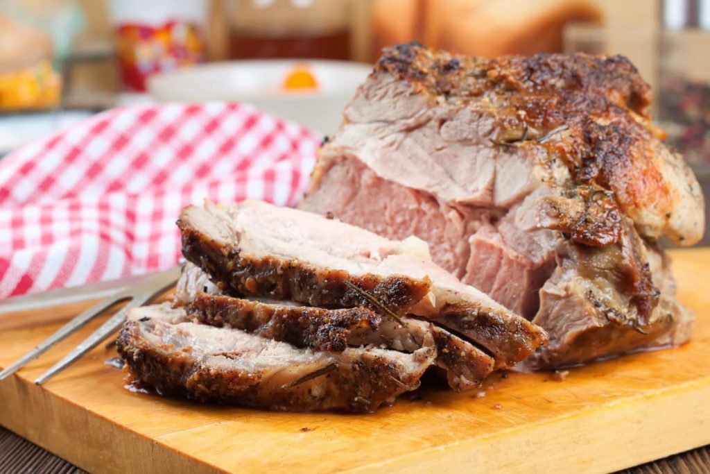 Aromatischer Schinkenbraten mit Adjika