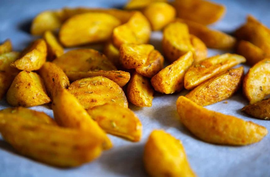 Backkartoffeln in Alufolie aus dem Backofen – Ofenkartoffeln