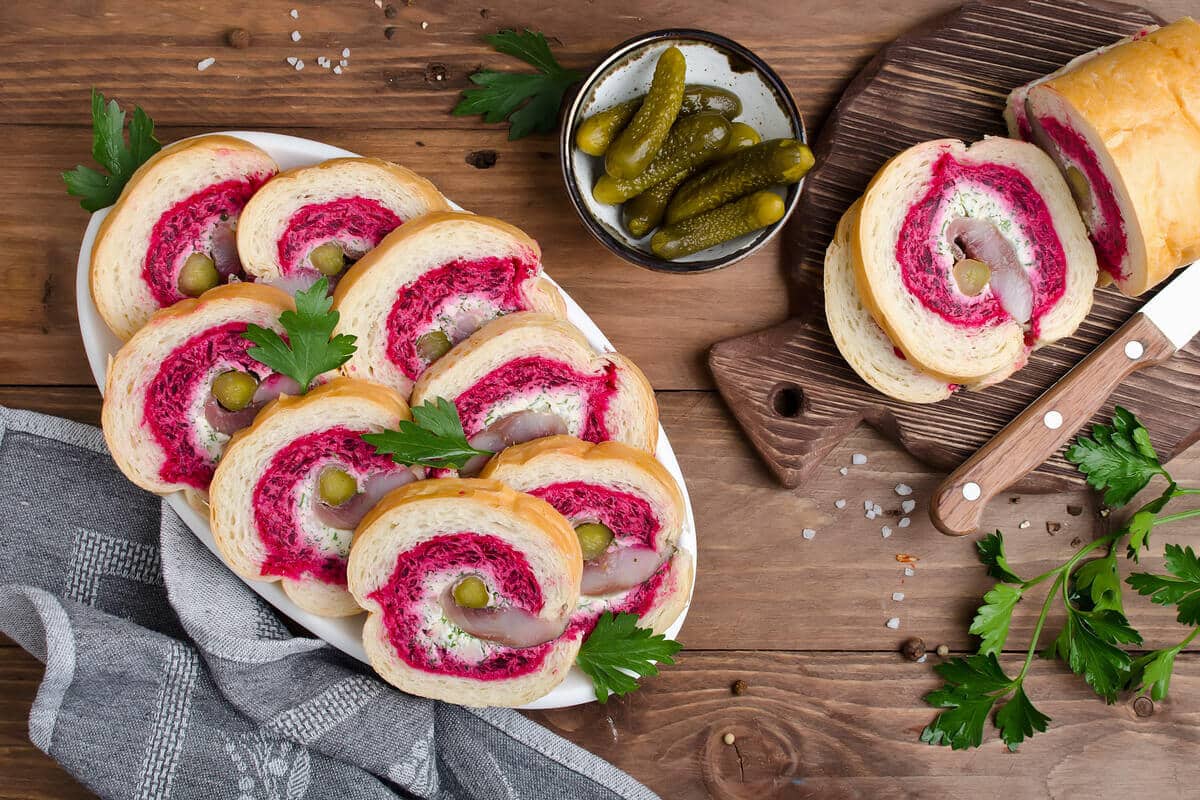 Baguette Häppchen mit roter Beete