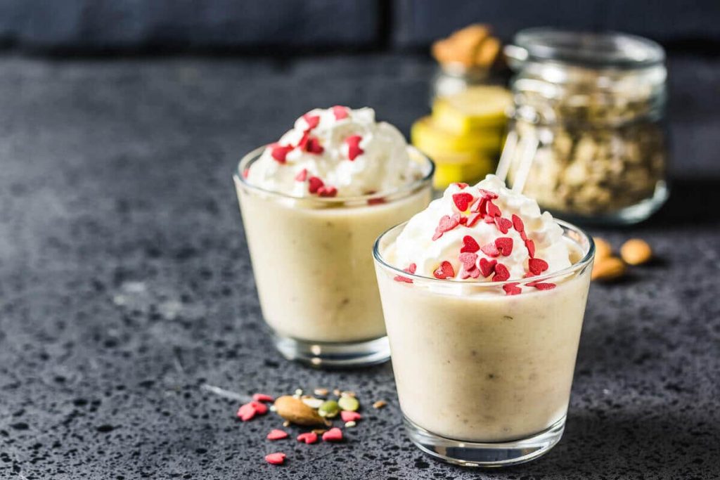 Bananen Milchshake mit Leinsamen