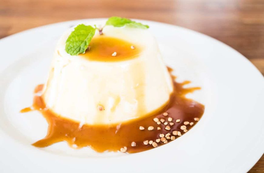 Blancmanger – Französisches Dessert mit Quark und Milch