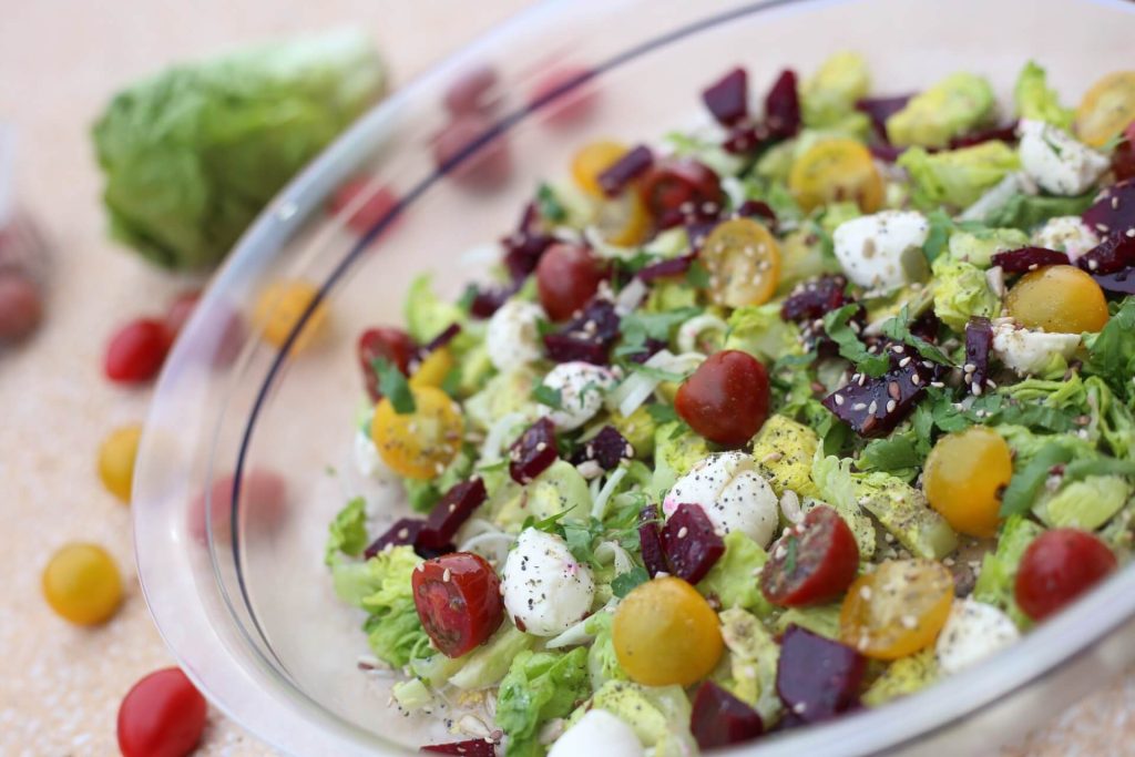 Sommerrollen mit Krabbenstäbchen und Blattsalat