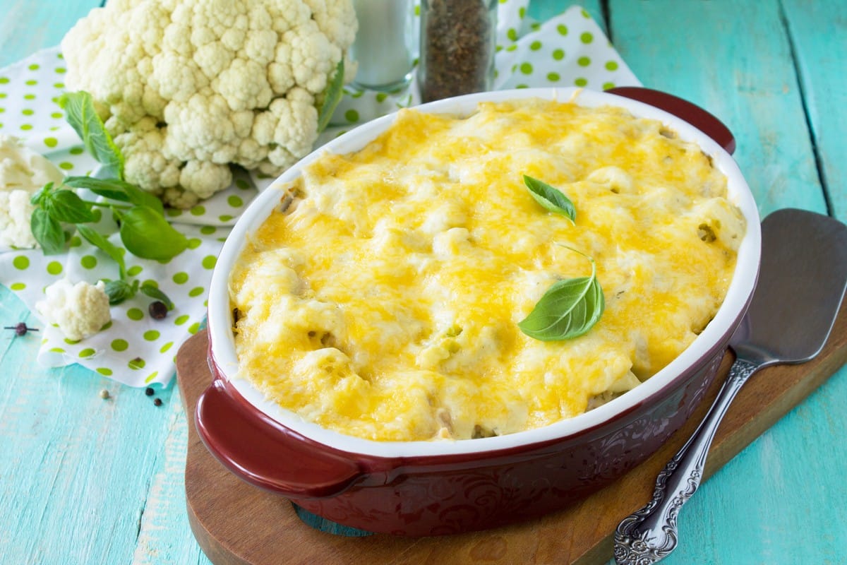 Blumenkohlauflauf mit Hähnchenbrust und Champignons