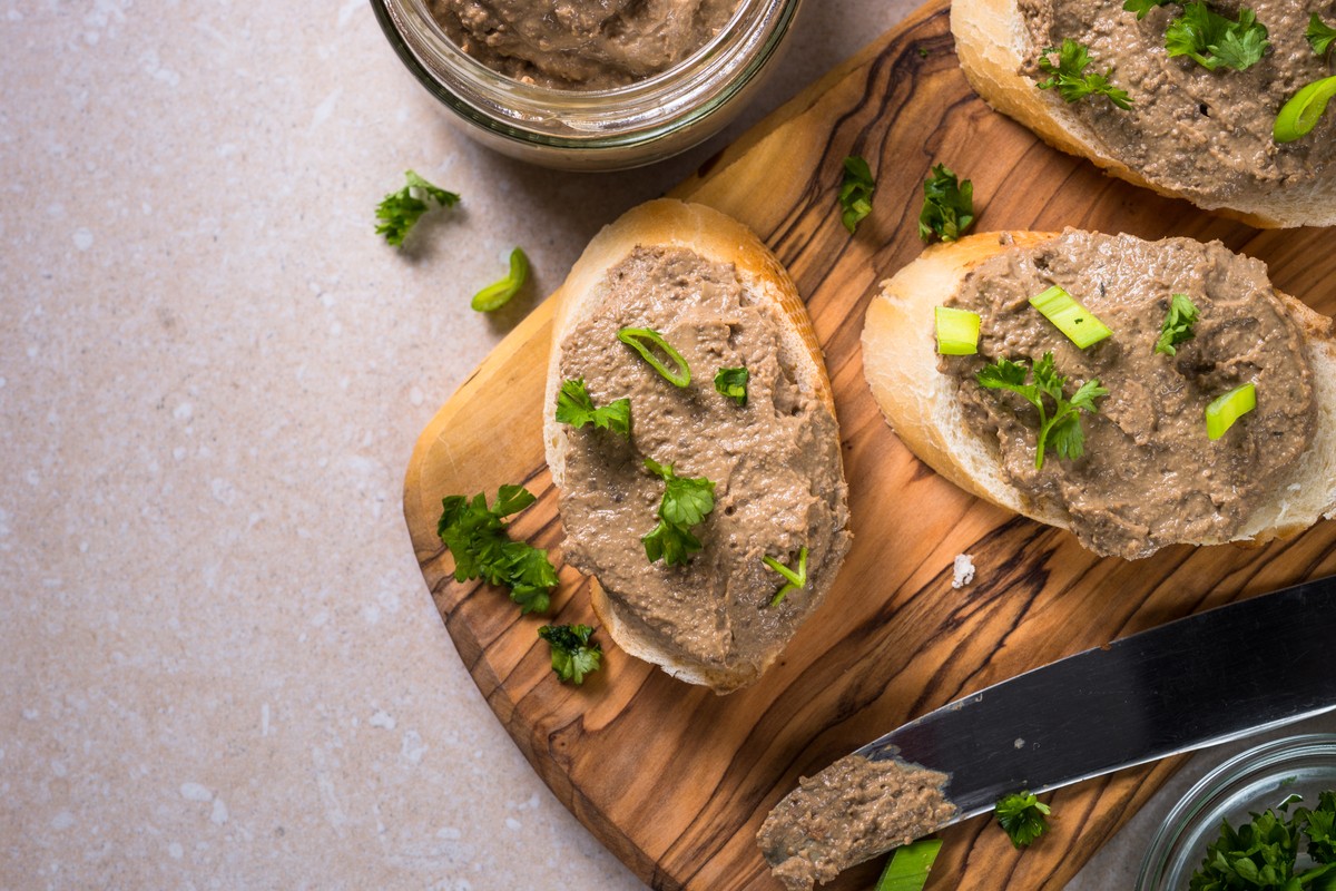 Frischkäse mit Kräutern selber machen – Brotaufstrich