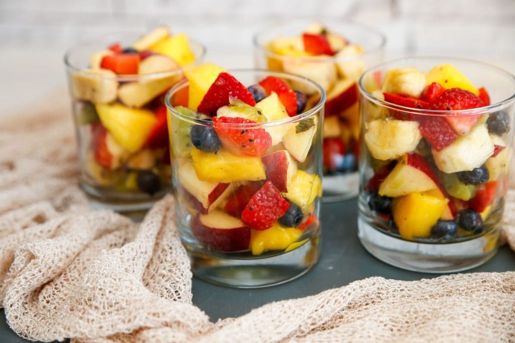 Bunter Obstsalat mit Vanille und Zitrusnote