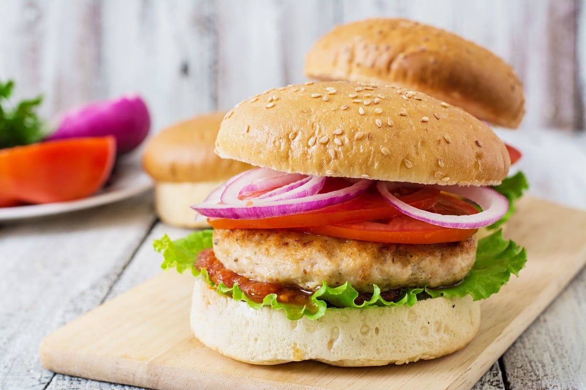 Burger mit Putenhackfleisch