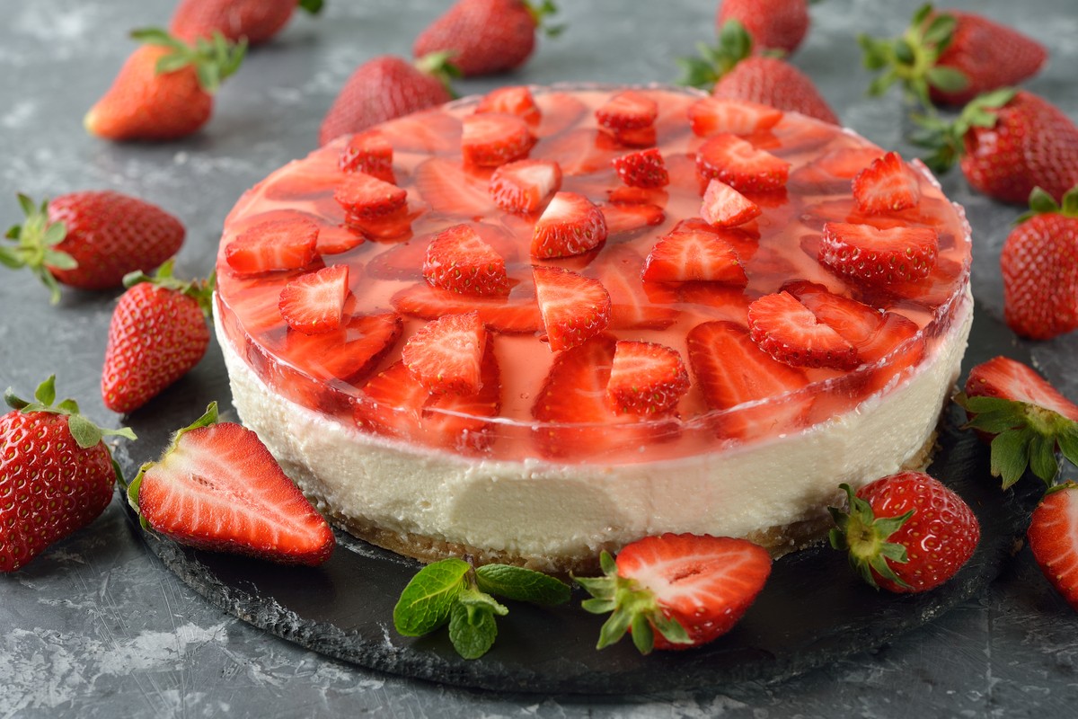 Cheesecake mit Erdbeeren und Frischkäse ohne Backen