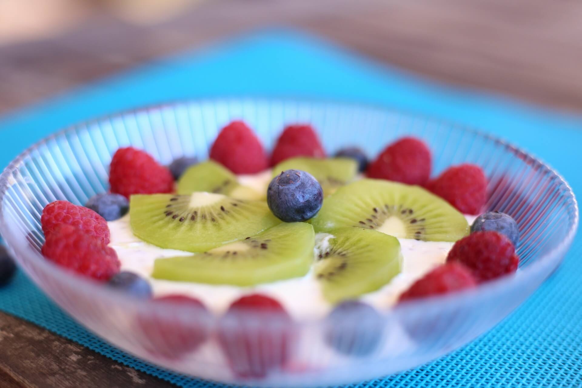 Chiapudding mit Himbeeren