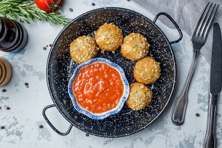 Chicken Nuggets aus Hähnchenfleisch selber machen