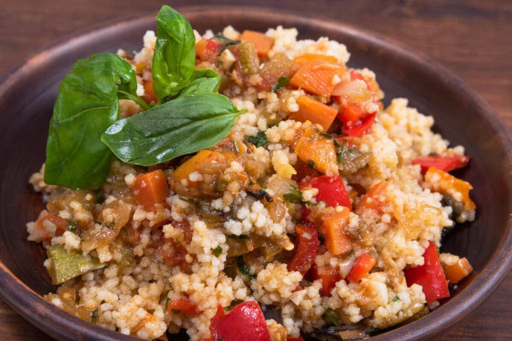 Couscous mit Lammfleisch und gedünstetem Gemüse