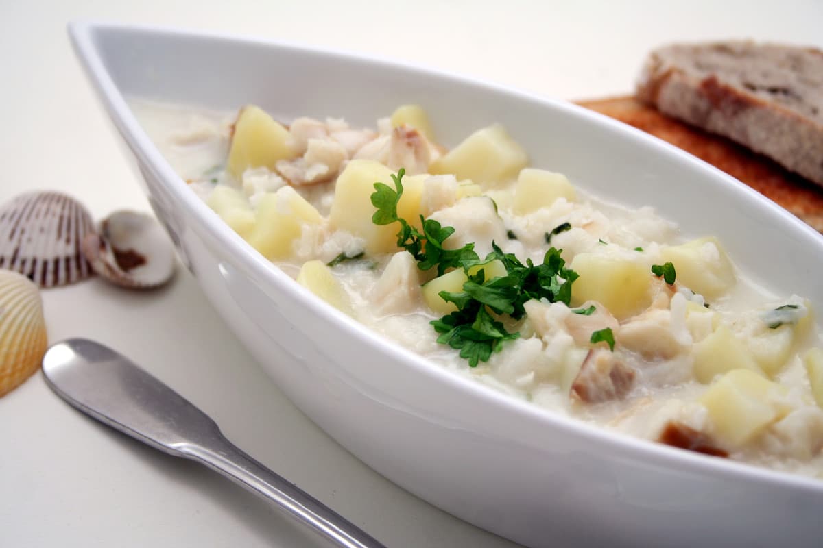 Cremige Fischsuppe mit Kabeljau