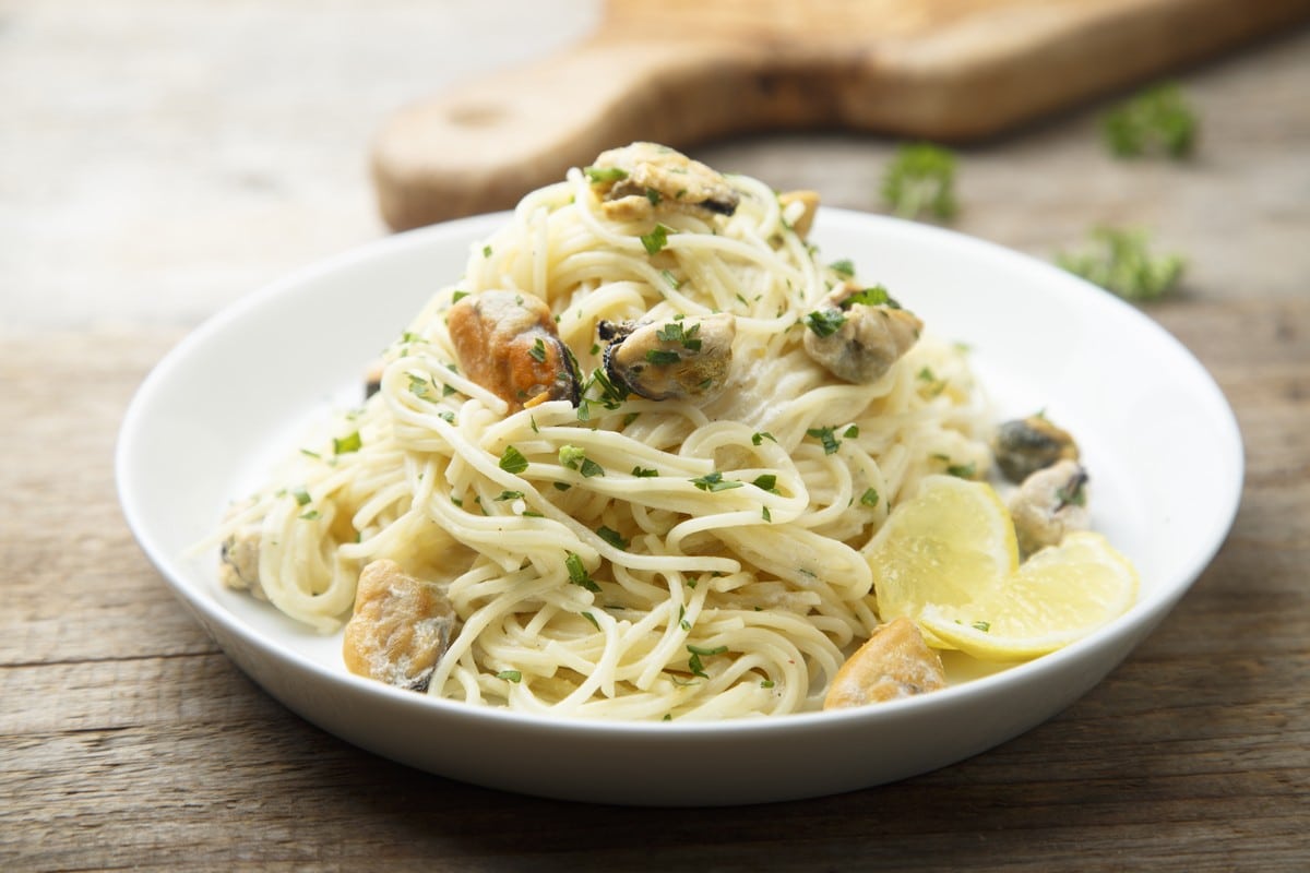 Cremige Pasta mit Miesmuscheln und Weißwein-Sahne Sauce