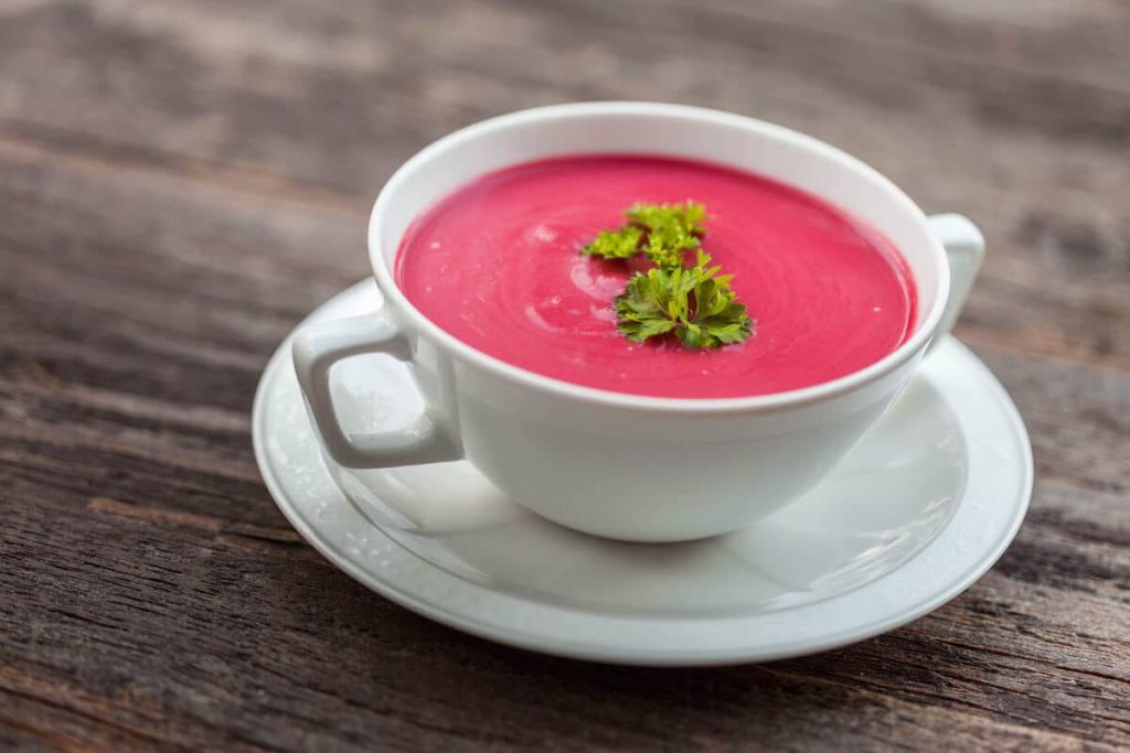 Cremige Rote Beete Suppe mit Karotten
