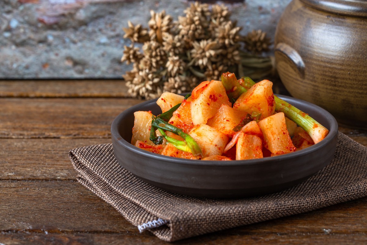 Daikon Kimchi – Würziges Gemüse mit Knoblauch und Ingwer