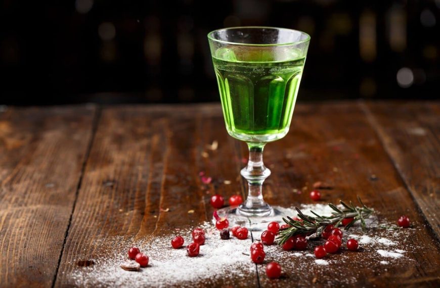 Death in the Afternoon – Alkoholischer Cocktail mit Sekt und…