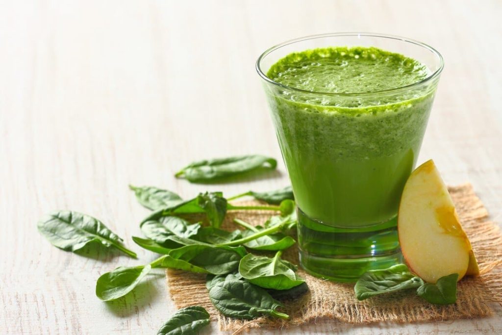 Detox Smoothie mit Spinat