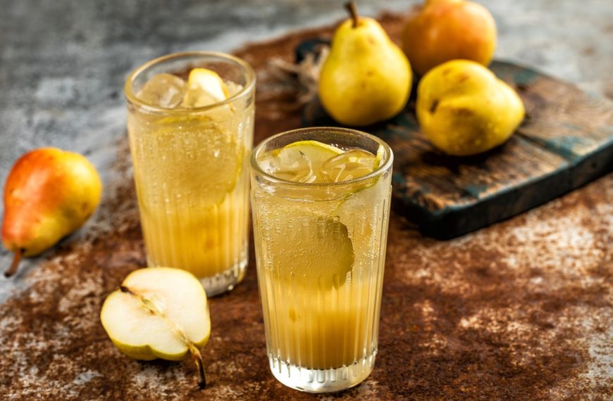 Djusches – Limonade aus Birnen, Zitrone und Sprudelwasser