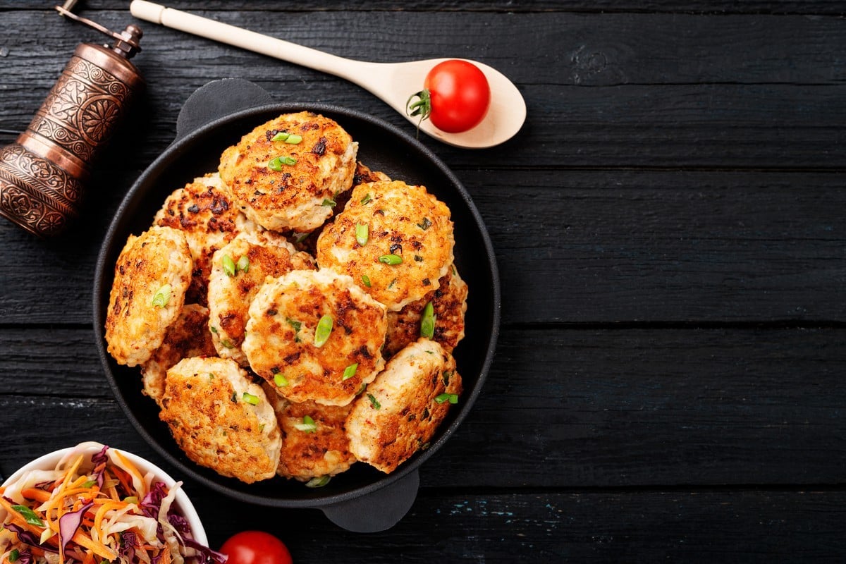 Einfache Putenschnitzel mit Karotten und Feta