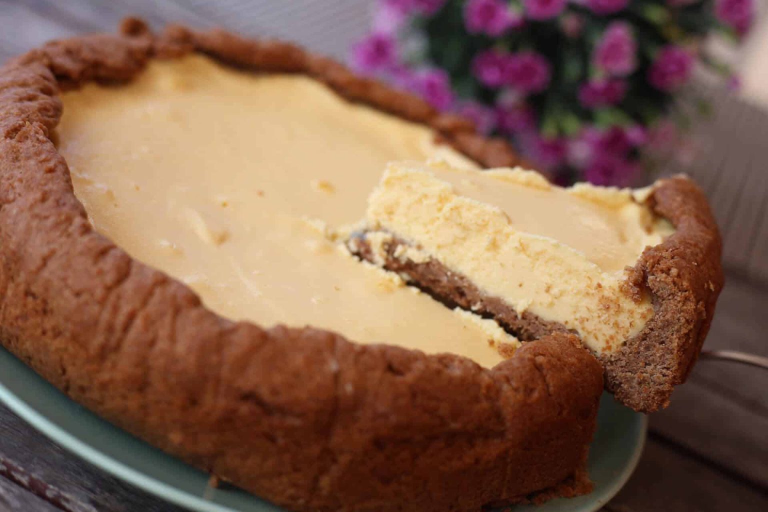 Einfacher Käsekuchen mit schokoladigem Mürbeteig