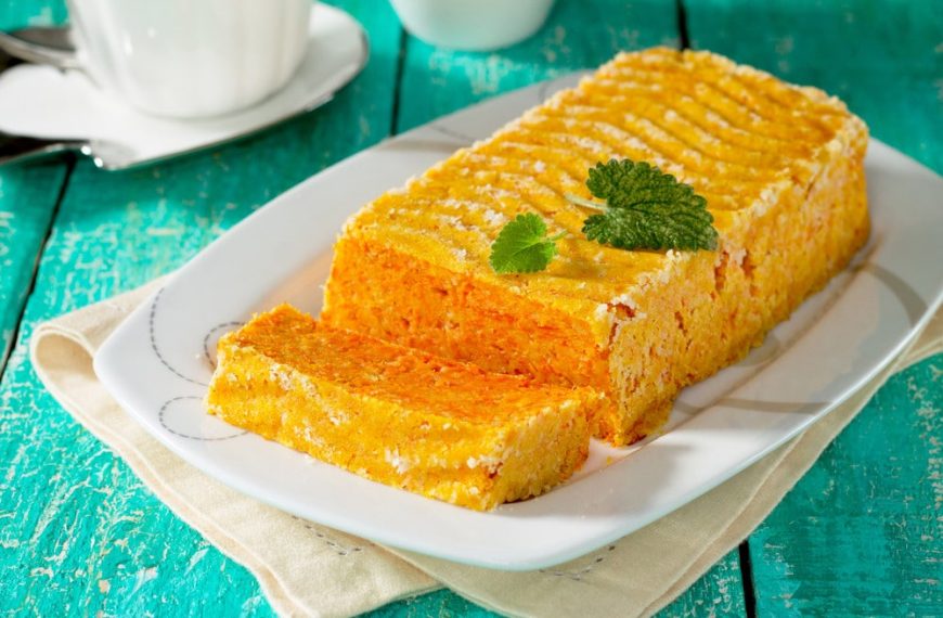 Einfacher Karottenauflauf mit Schmand als Dessert