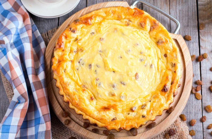 Einfacher Quarkkuchen aus Blätterteig mit Quark und Eiern