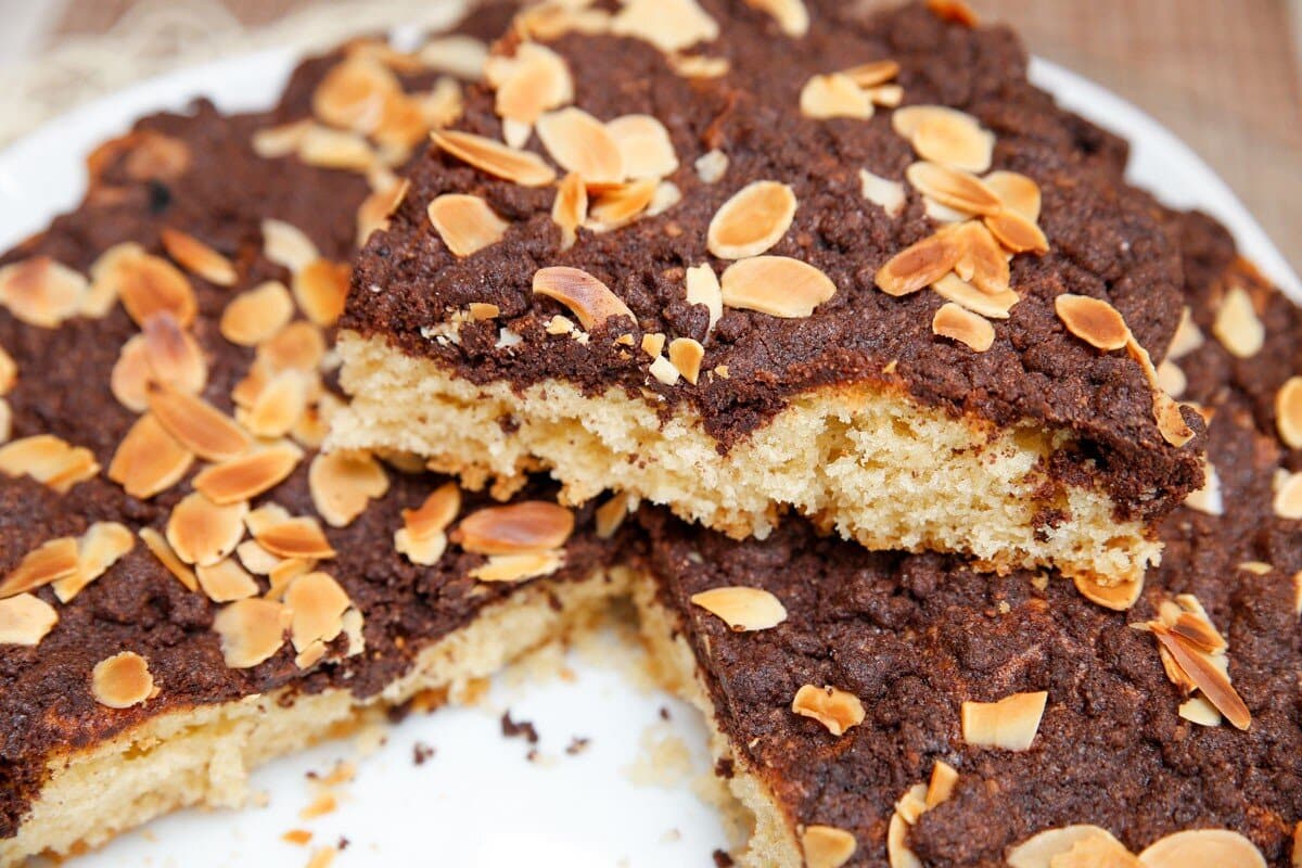 Einfacher Schoko Streuselkuchen mit Mandeln