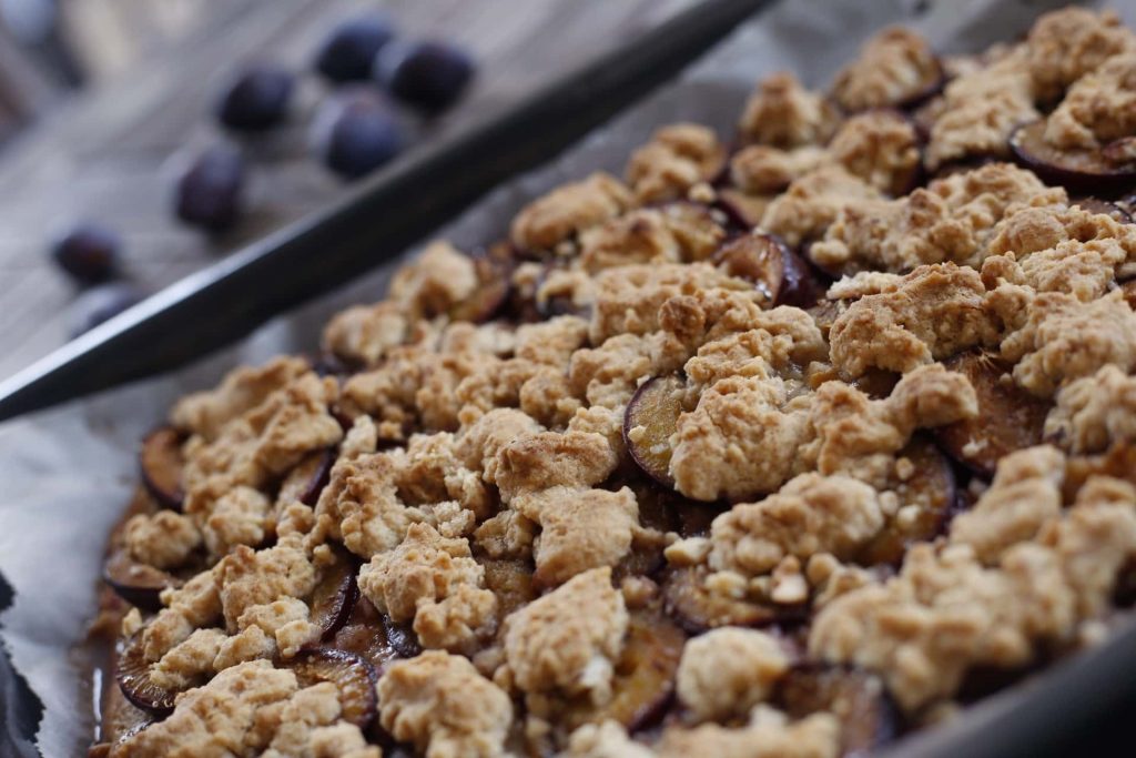 Einfacher Streuselkuchen mit Zwetschgen