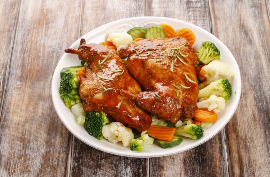 Einfaches Kaninchen Rezept in Tomatensoße