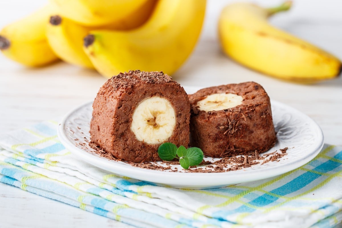 Einfaches Schoko Dessert aus Quark und Waffeln mit Banane