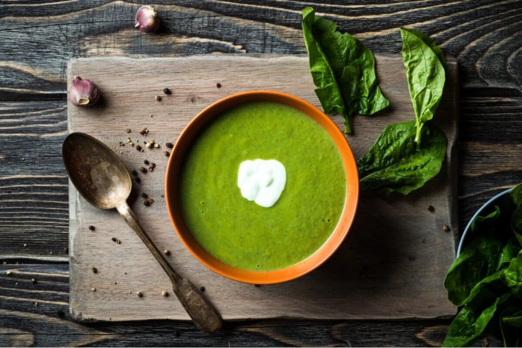 Erbsensuppe mit Spinat