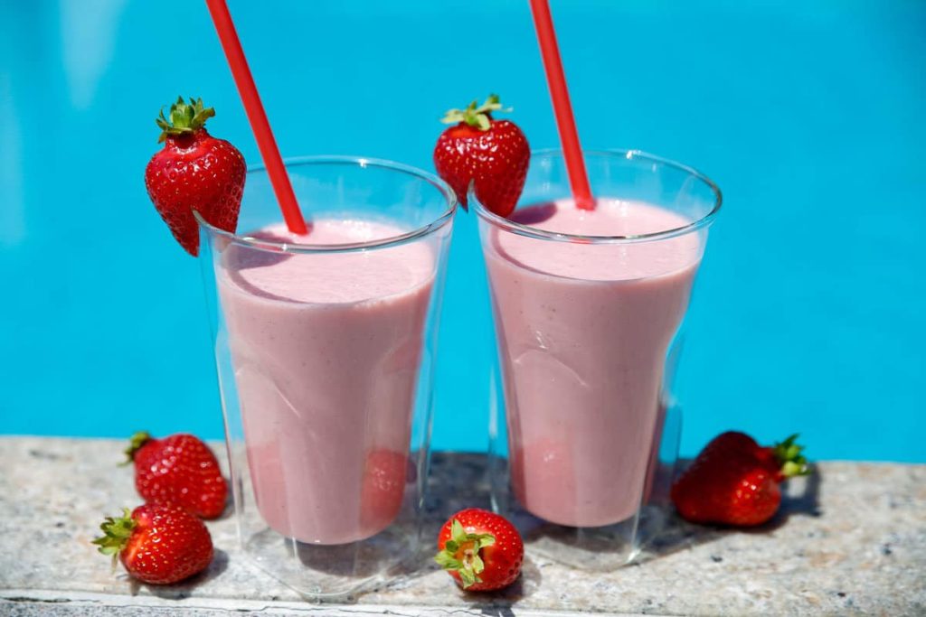 Erdbeer Smoothie mit Joghurt und Bananen
