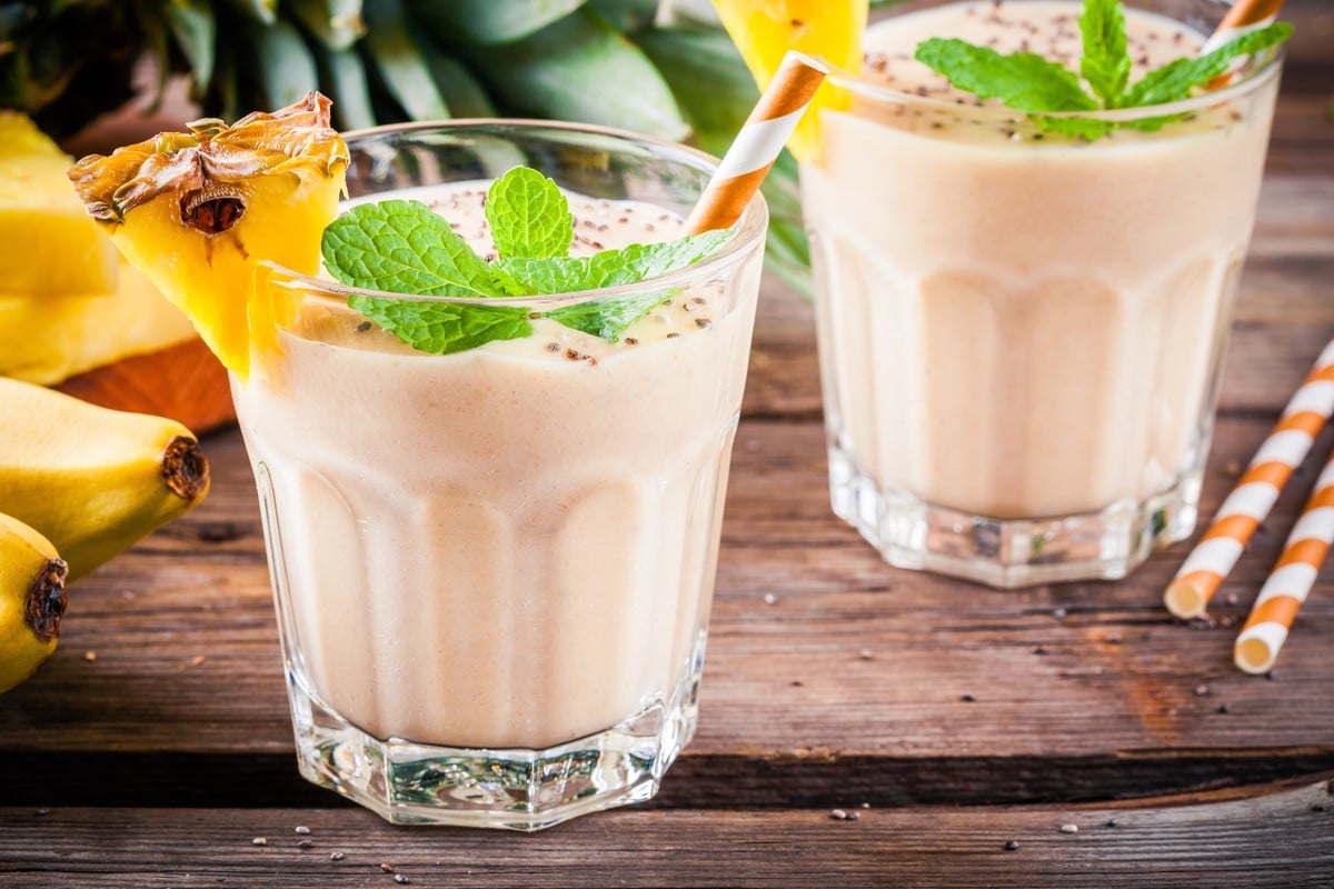 Exotischer Ananas Smoothie mit Banane