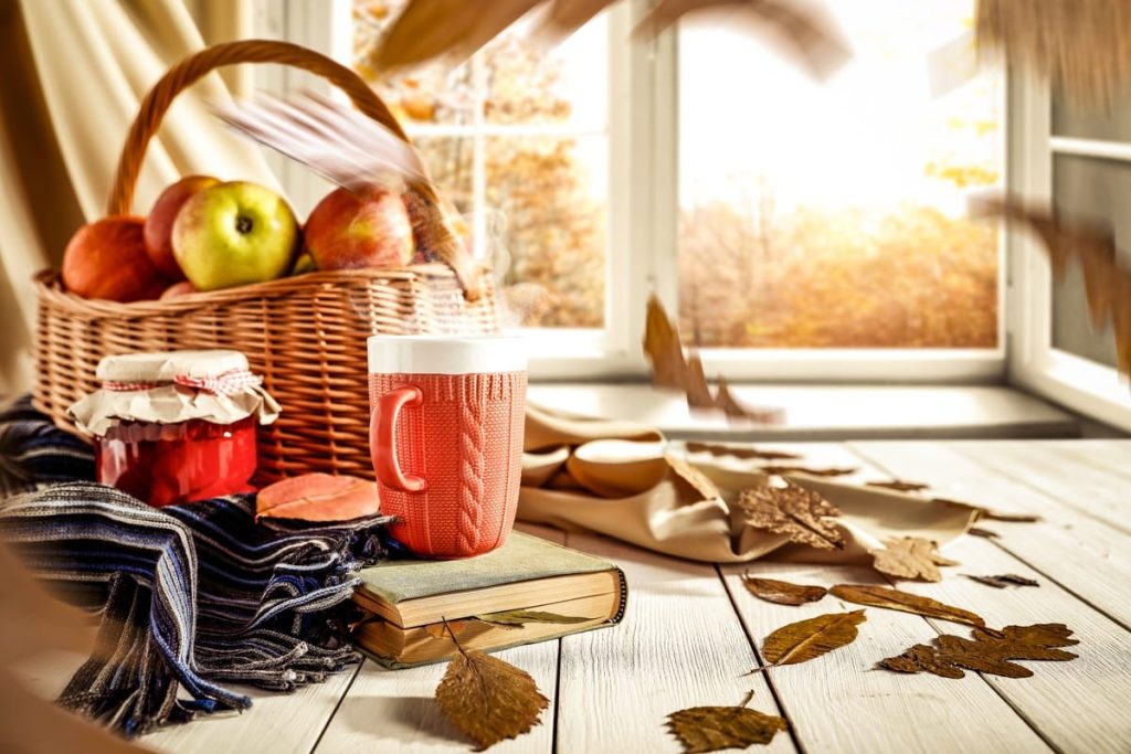 Fit durch den Herbst - 10 wertvolle Tipps|Ernaehrung-im-Herbst-anpassen|Fit-im-Herbst-mit-10-tollen-Tipps|Suppen-im-Herbst-waermen-von-innen|Gesunde-Alternativen-zu-den-ueblichen-Suessigkeiten