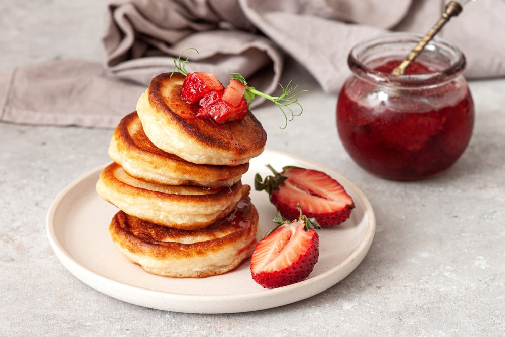 Fluffige Pancakes aus Hefeteig ohne Eier