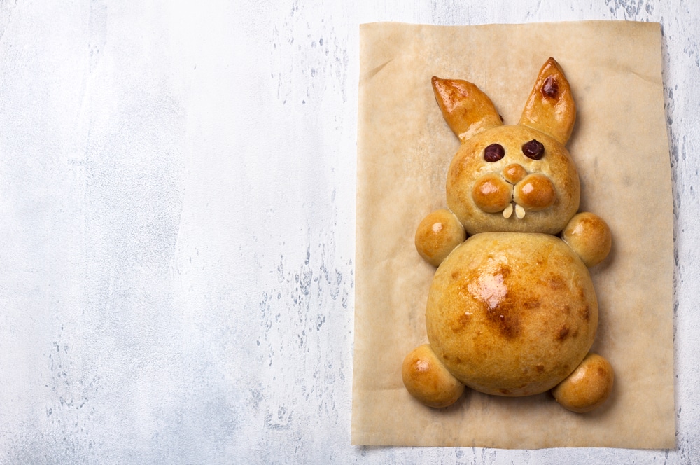 Fluffigen Osterhasen aus Hefeteig backen