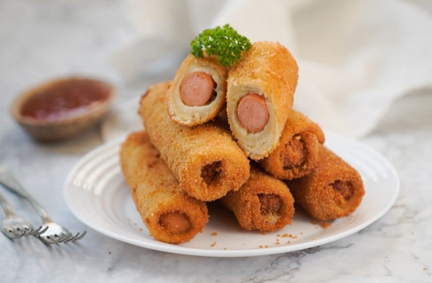 French Toast Rolls mit Würstchen – Herzhafter Toast Snack