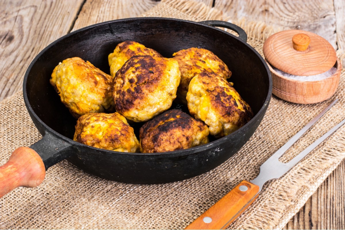 Frikadellen aus Hähnchenhackfleisch mit Kürbis und Knoblauch