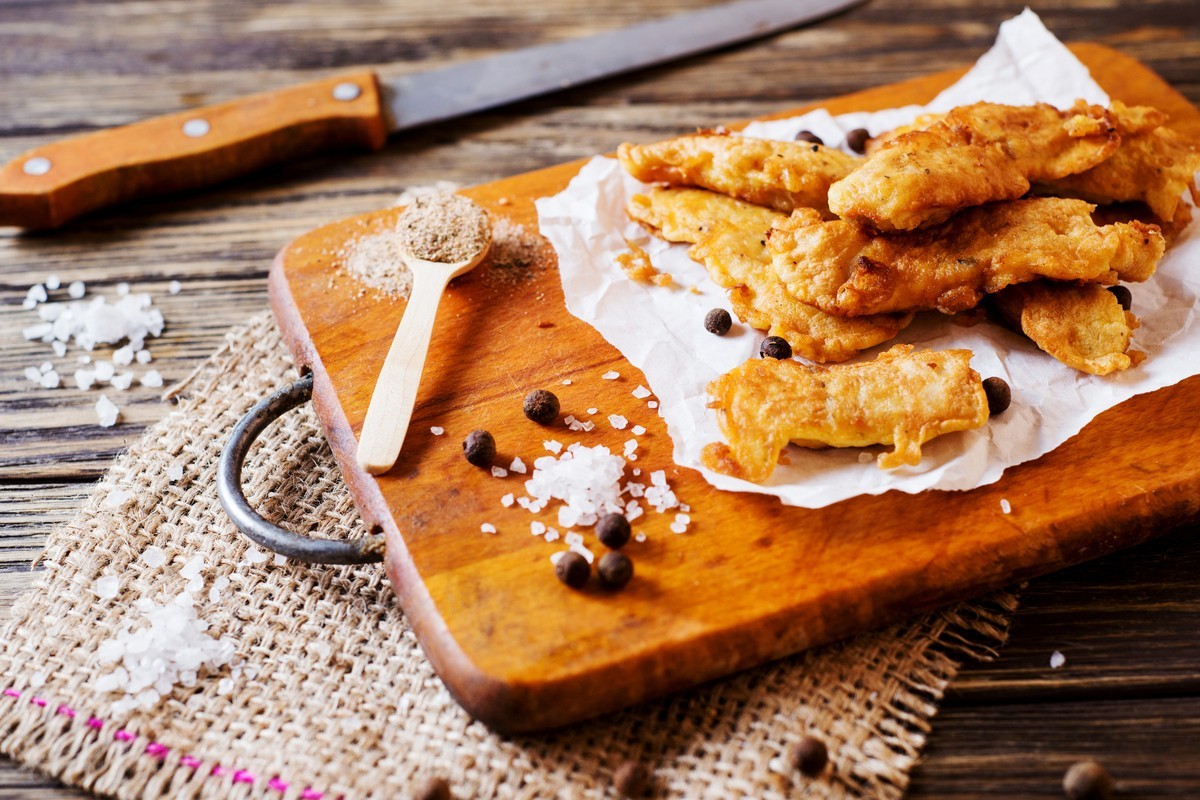 Frittierter Fisch im Teig für besondere Anlässe