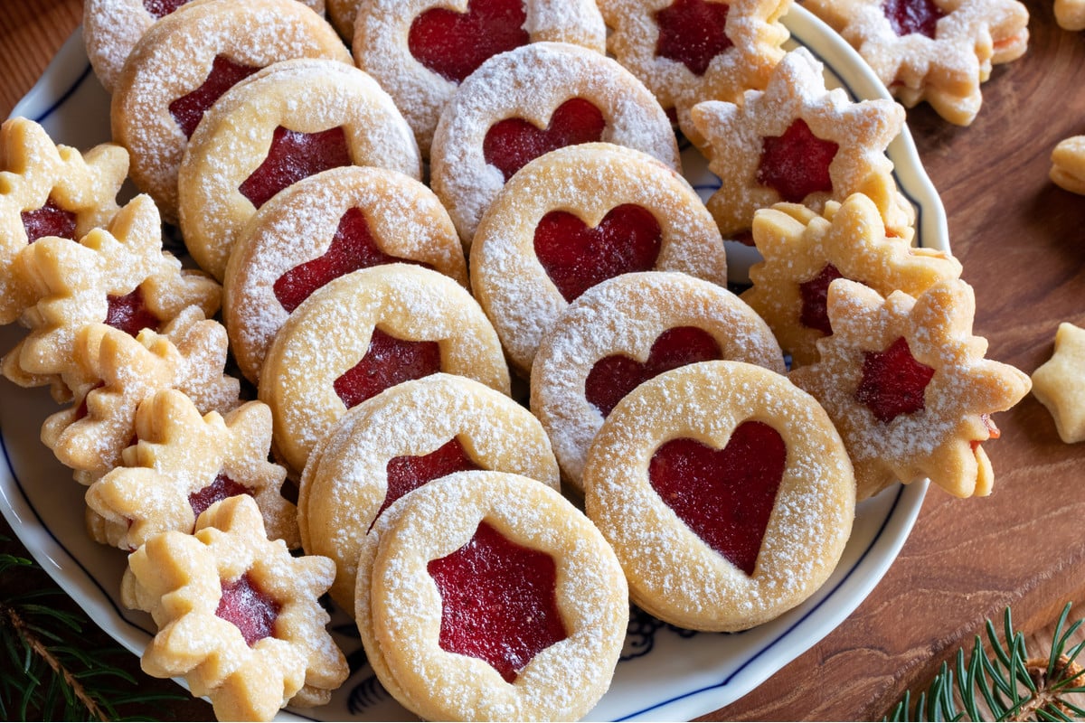 Fruchtige Linzer Plätzchen mit Marmelade zu Weihnachten