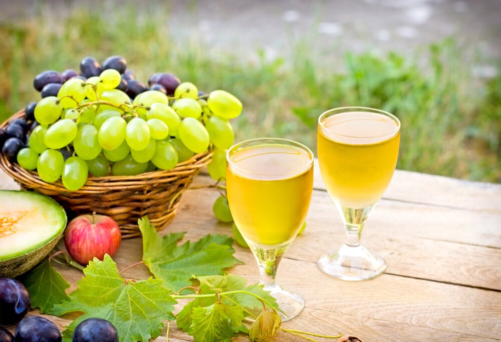 Fruchtigen Weißwein selber machen