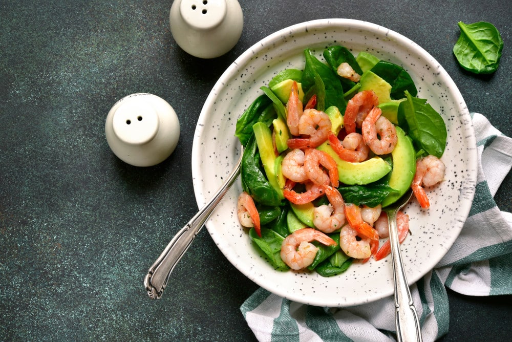 Garnelensalat mit Spinat und Avocado