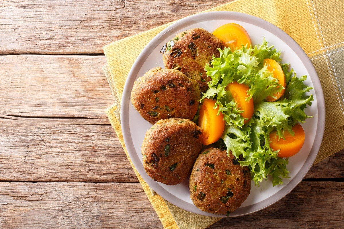 Gebackene Fischfrikadellen aus Thunfisch mit Lauchzwiebeln