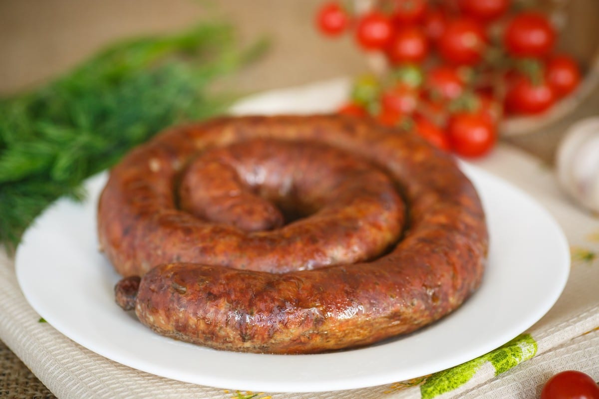 Gebackene Wurstschnecken mit Hähnchenfleisch