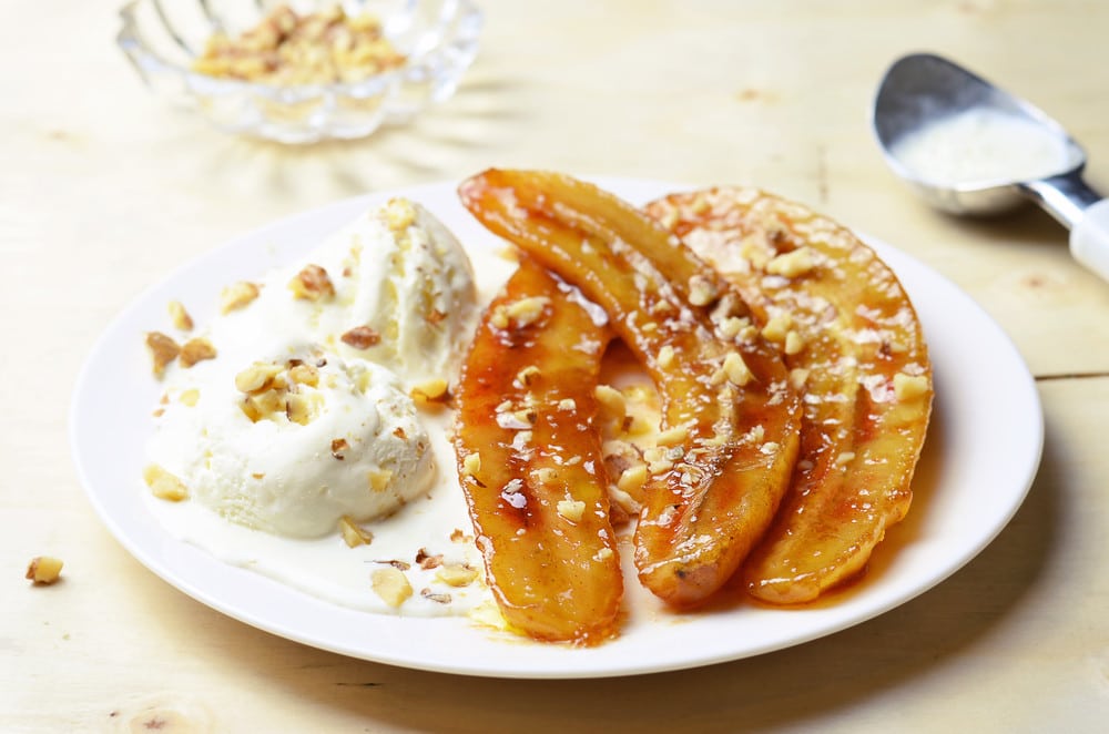 Gebratene Bananen in Karamellsauce als leckeres Dessert